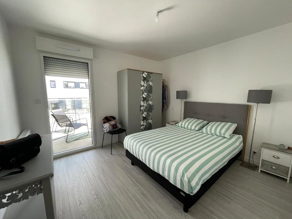 Апартаменты T2 - Terrasse - Parking - Linge Inclu Ванн